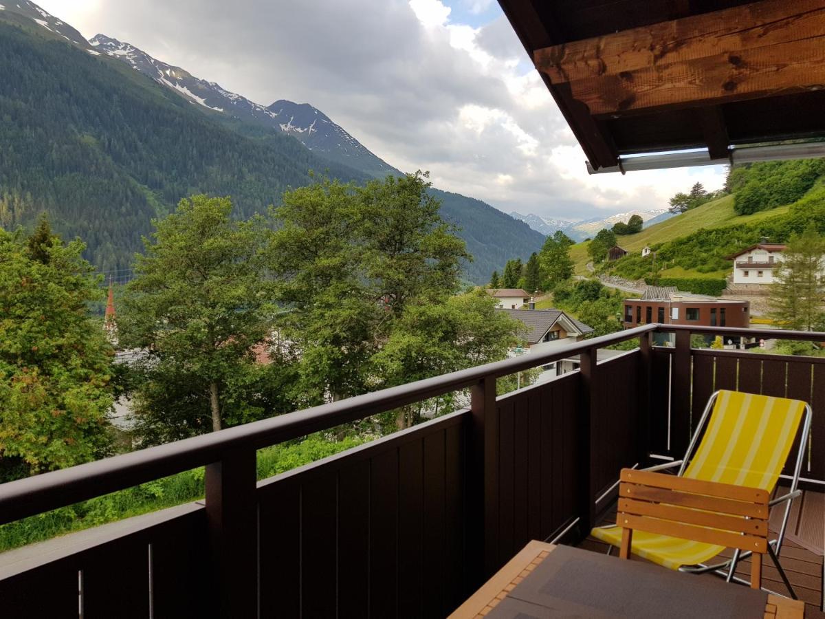 Haus Tannegg Bed & Breakfast Pettneu am Arlberg Eksteriør bilde