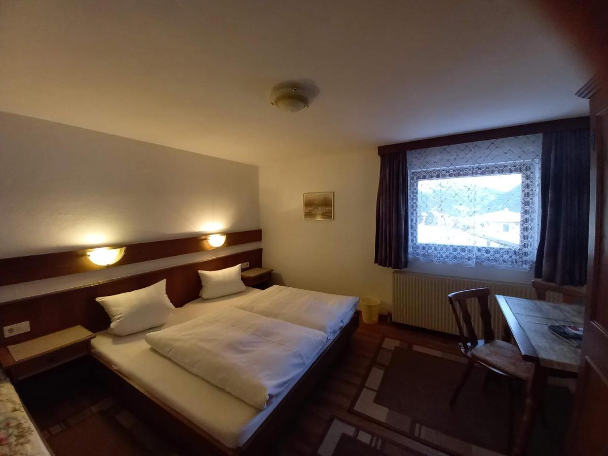 Haus Tannegg Bed & Breakfast Pettneu am Arlberg Eksteriør bilde